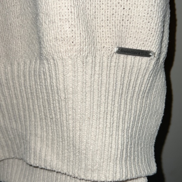 Abercrombie and Fitch Soft AF oversized sweater - Picture 7 of 9